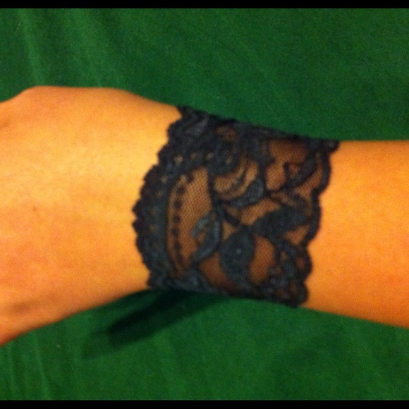 Gorgeous Steam Punk Original Arm Band/Bracelet - Picture 2 of 3