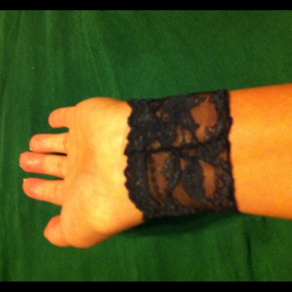 Gorgeous Steam Punk Original Arm Band/Bracelet - Picture 3 of 3