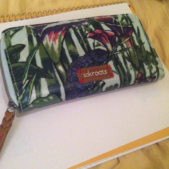 PRICE CUT Sakroots Lizard Wallet