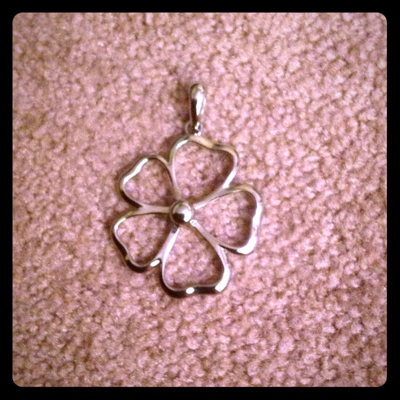 Lia Sophia Daisy Pendant Slide