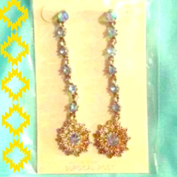 CUTE EARRINGS!