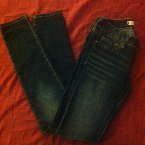 Bullhead women's dark blue jeans size 1