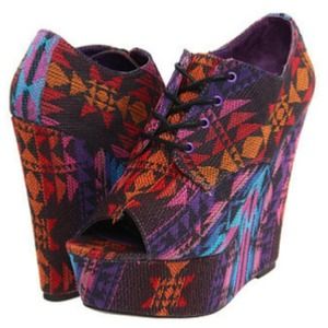❌SOLD❌ Steve Madden Windupp Wedge