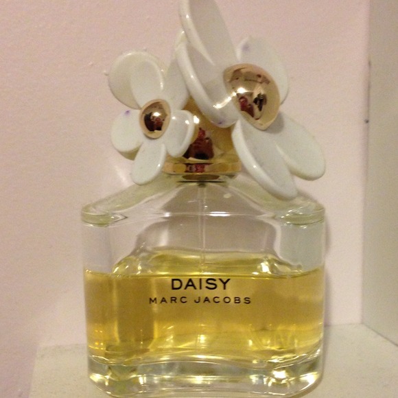 Daisy by Marc Jacobs