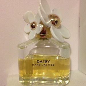Daisy by Marc Jacobs