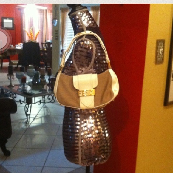 For show - Picture 2 of 2