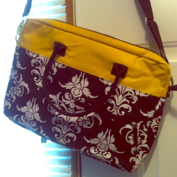 Demask carry laptop bag....