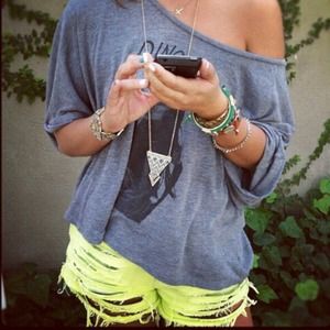 Neon highwaisted cut off shorts