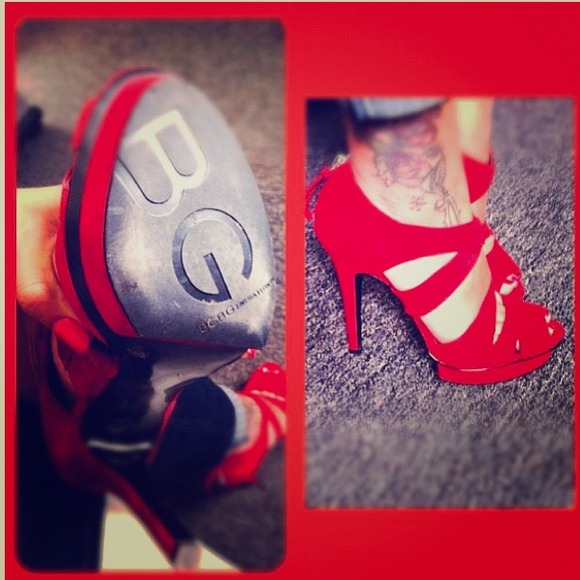 BCBG Shoes red pumps - Picture 1 of 1