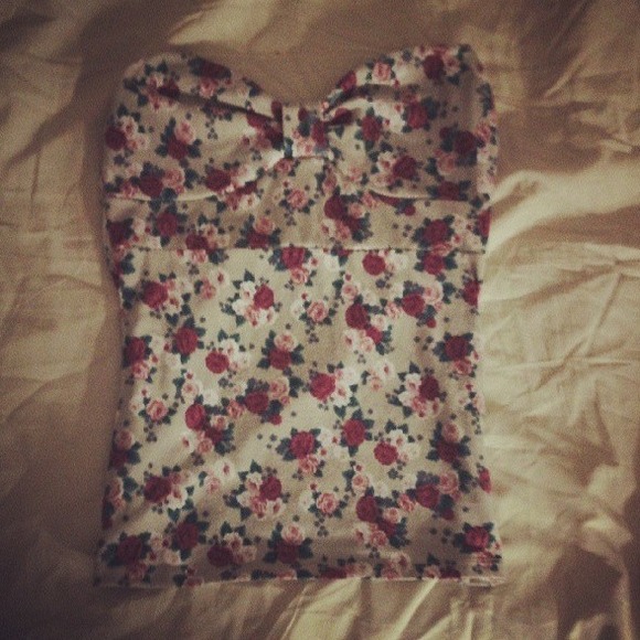 Floral tube top 😍👌💕