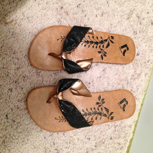 Sparkly Black Flip Flops