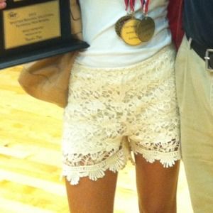 Creme laced high waisted shorts!