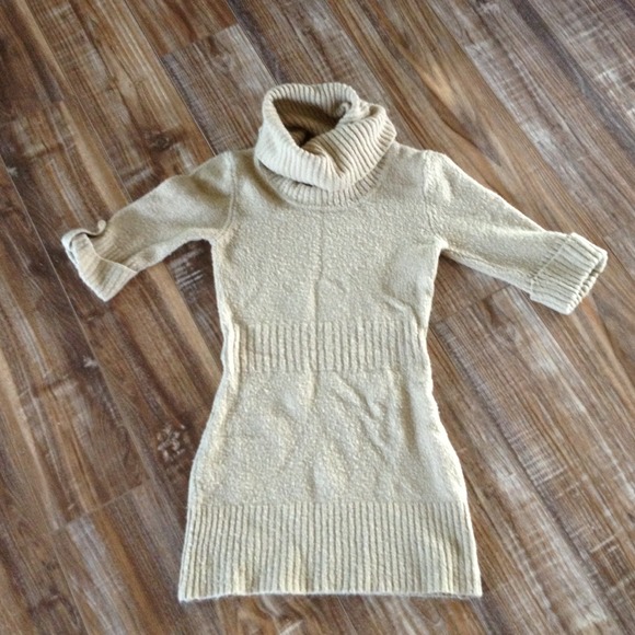 SOLD Sweater shirt - Picture 1 of 1