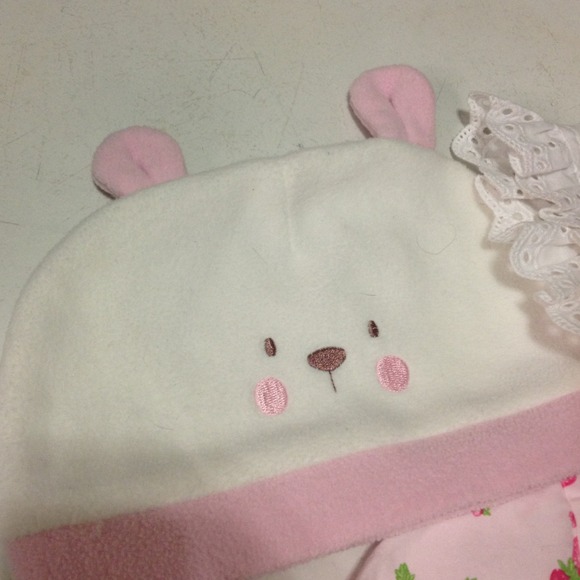 Hat bundle - Picture 3 of 4