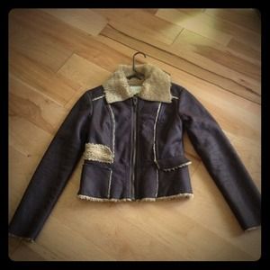 Cute fall/winter jacket, barely used!