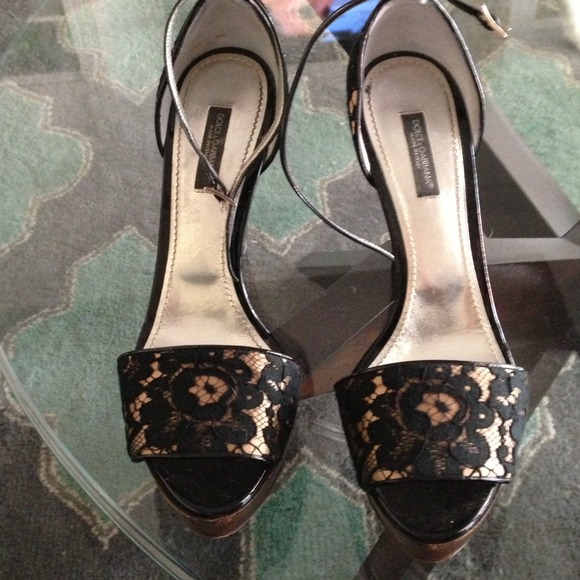 🌺 💯Dolce & Gabbana heels🌺 - Picture 3 of 4