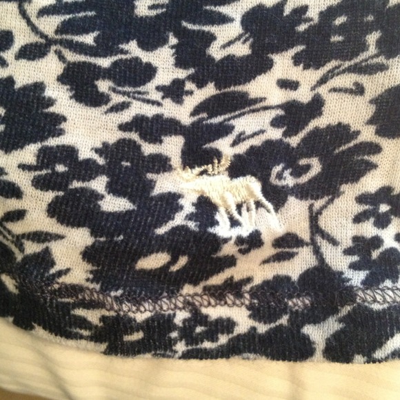 Abercrombie and Fitch camisole top - Picture 2 of 4