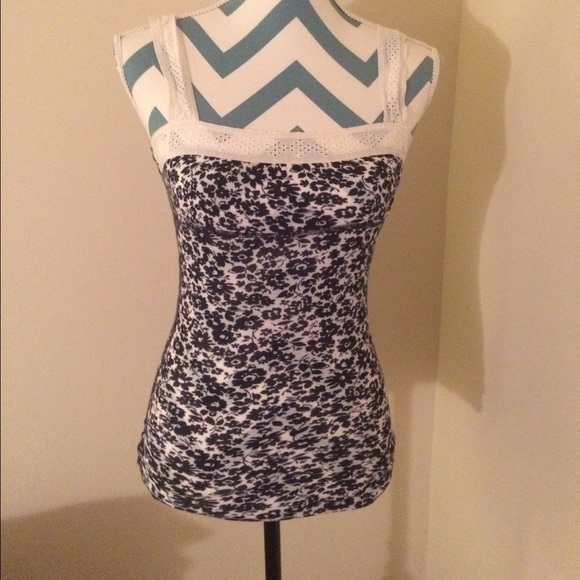 Abercrombie and Fitch camisole top - Picture 4 of 4