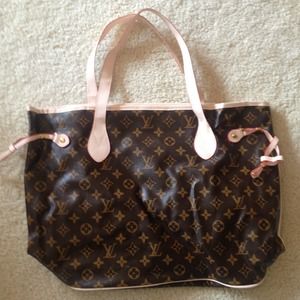 LV purse