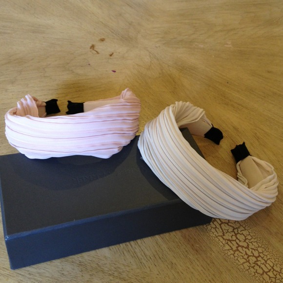 Bundle of two headbands