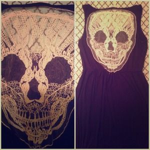 Pacsun skull detailed maxi