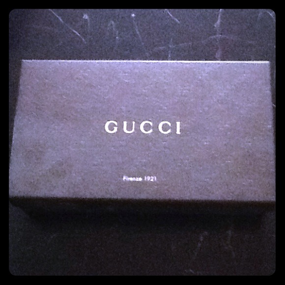 SOLD Gucci wallet box