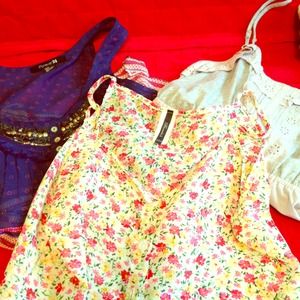 Bundle of 3 cute tops!