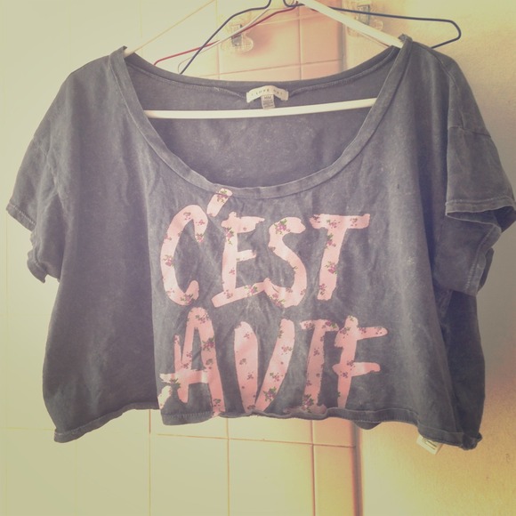 C'est Lavie Crop Top
