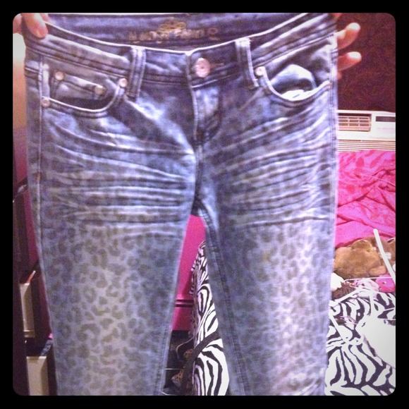 Super cute skinny jeans cheetah print