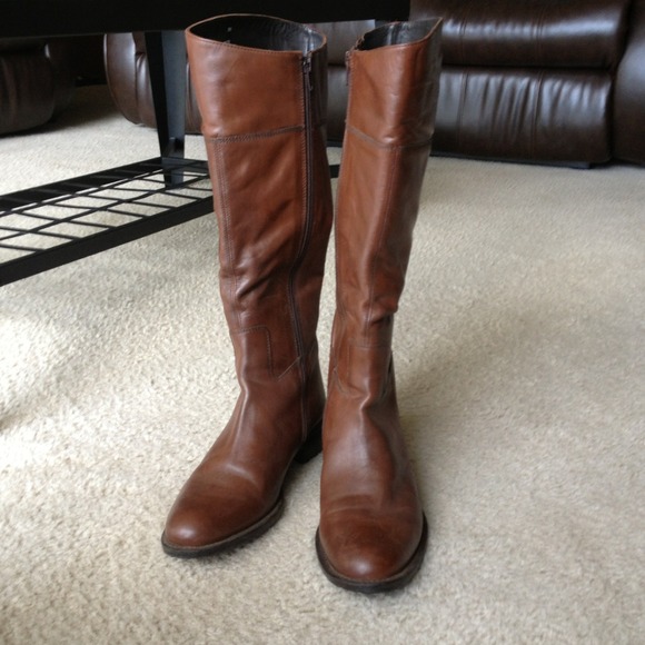 Gorgeous handmade brown boots