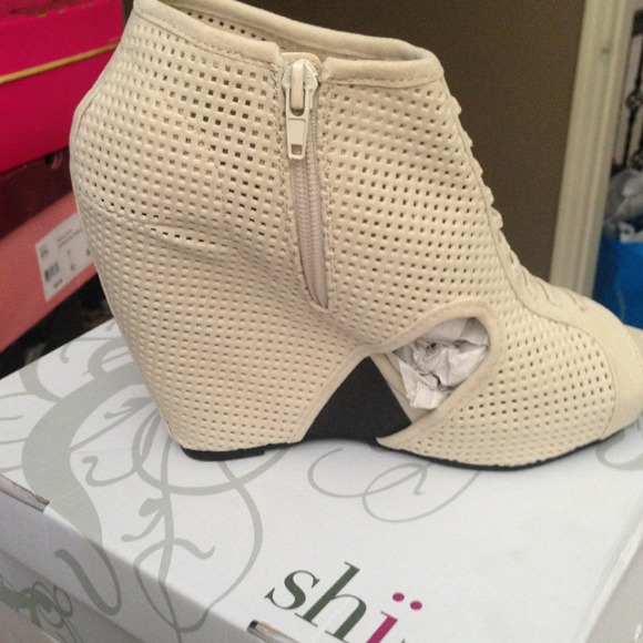 Wedges - Picture 3 of 3