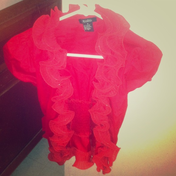 Red blouse with ruffles. 💕