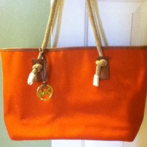 PRICE FIRM Authentic Michael Kors