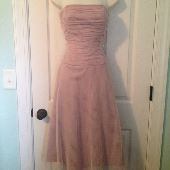 Gorgeous cocktail dress! Lilac netting over satin.