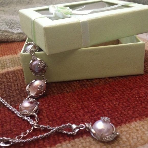 New bracelet and necklace