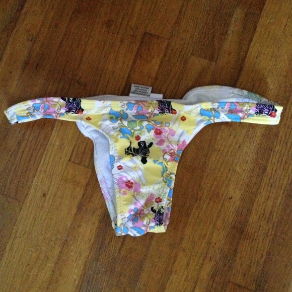 🚫SOLD🚫avie brazilian cheeky bikini bottoms