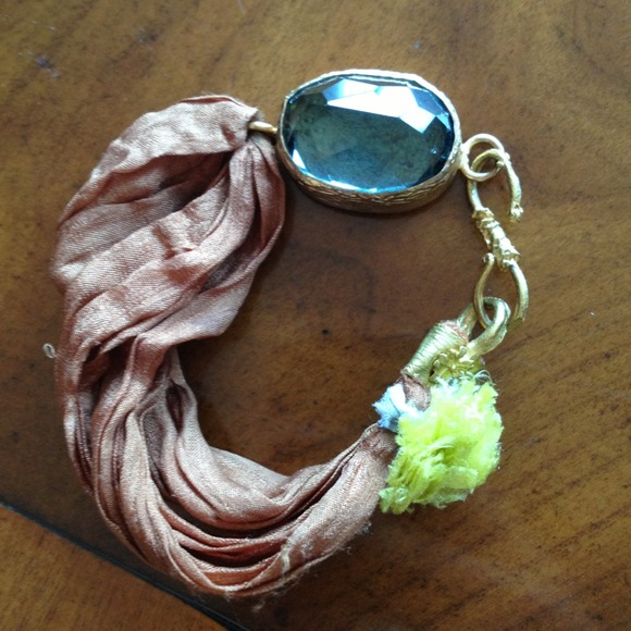 🚫SOLD in BUNDLE🚫Anthropologie bracelet