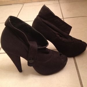 Black suede booties!