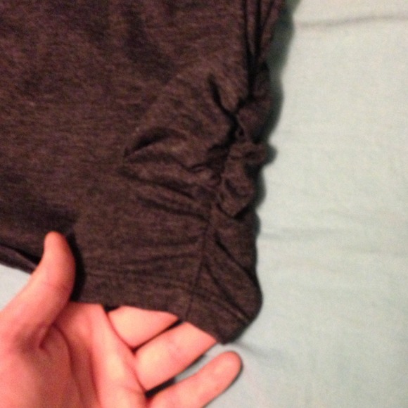 Dark grey graphic tee - Picture 3 of 3