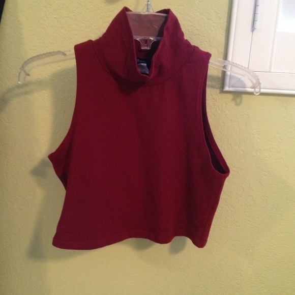 Top - Picture 2 of 2
