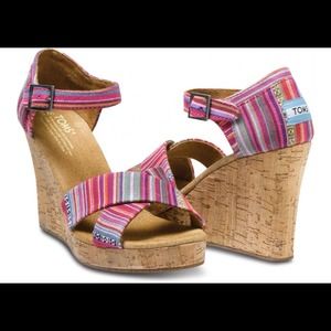 Toms wedges size 6.5