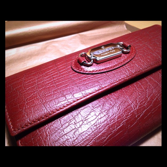 Authentic Gucci Leather Punch - Picture 1 of 4