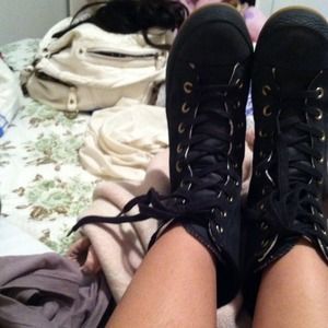 Converse boots