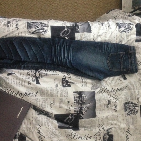 JEANS!! - Picture 2 of 2