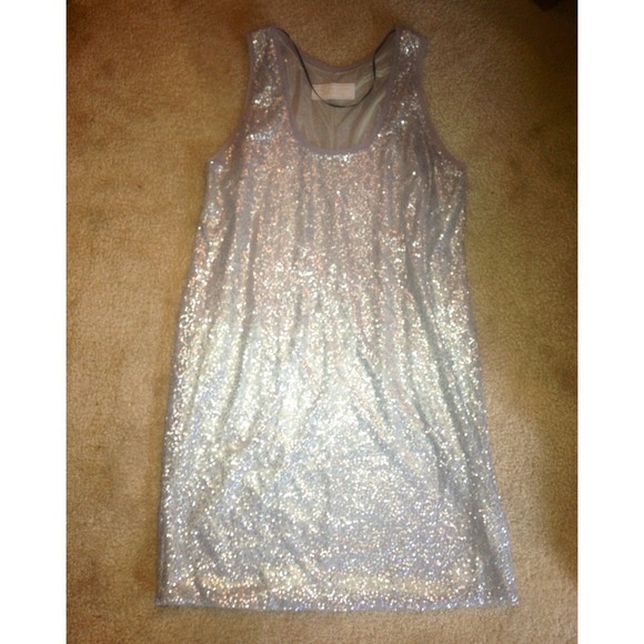 ❌ SOLD! ❌ Silver Sequined Zara Party Dress🎉