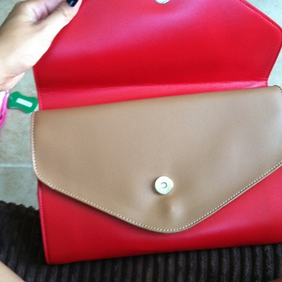 Two toned clutch - Picture 2 of 5