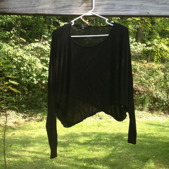 🎉  Long Sleeve Black Top