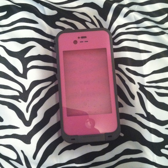 ✋TRADED✋ Lifeproof case for an iphone 4/4s