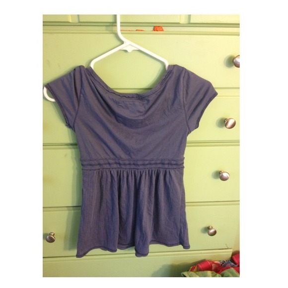 Cute blue Hollister shirt - Picture 3 of 3