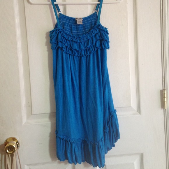 Short blue flowy dress